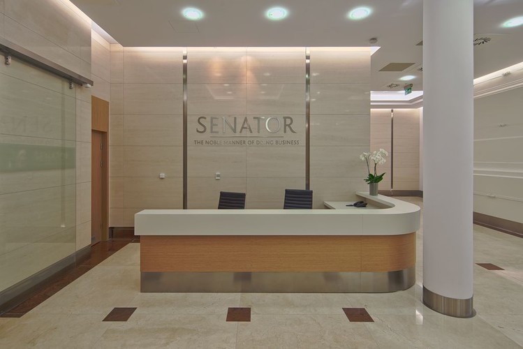 „Senator był dla nas wielkim wyzwaniem. Realizacja budynku trwała 6 lat, wymagała od nas ciężkiej pracy i szczególnego zaangażowania' - mówił podczas rozdania nagród European Property Awards Jeroen van der Toolen, dyrektor zarządzający Ghelamco na Europę Środkowo-Wschodnią. Bydunek został oddany do użytku w lipcu 2012 r. Senator - fot. Ghelamco