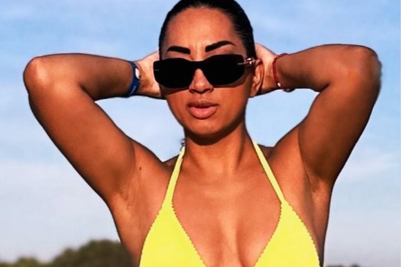 Naša pevačica (39) nekoliko puta raskidala veridbe, sad otkrila razlog: "Nisu uspeli da me promene"