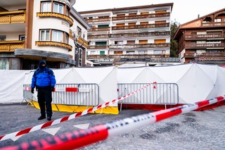 Tragedia w Szwajcarii. Wiadomo, co mogło spowodować pożar w Crans-Montana