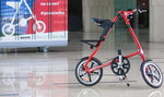 Automat wypożycza tanio składane rowery w Polsce!