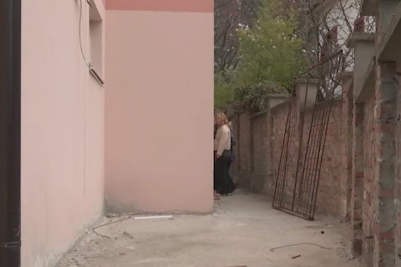 Kupili stanove u Mirijevu, trebalo da se usele još prošle godine, a kraj radova se ne nazire: "Plaćamo i ratu kredita i kiriju"