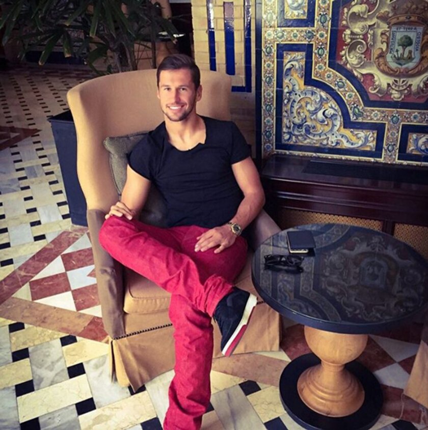 Grzegorz Krychowiak najlepiej ubranym Polakiem 2015 roku. GALERIA