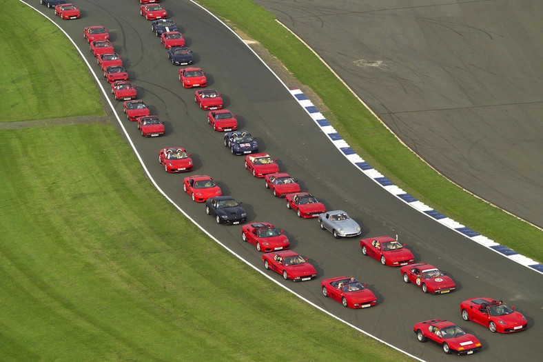 Padnie nowy Rekord Guinnessa: tysiąc Ferrari na Silverstone!