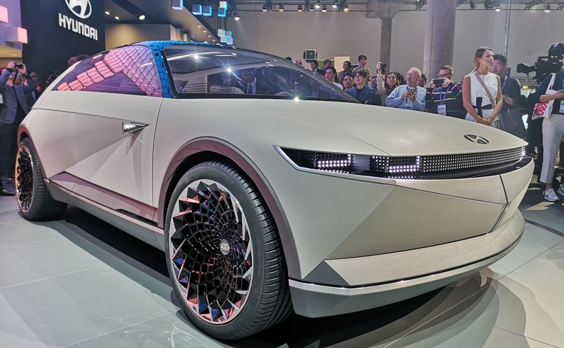 Hyundai 45