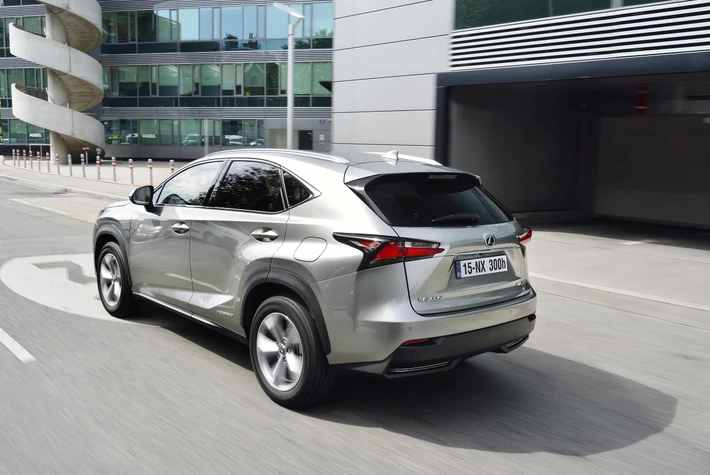 Lexus NX