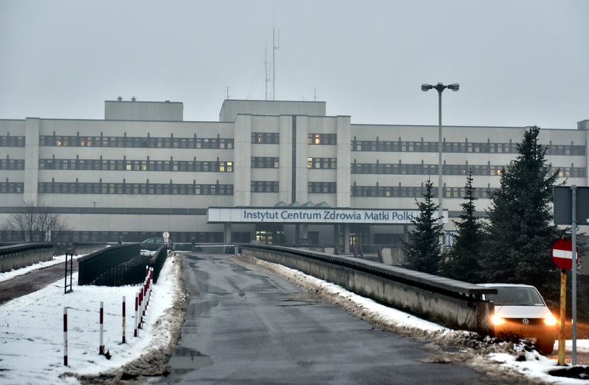 Pielęgniarki ze szpitala Matki Polki rozpoczęły strajk