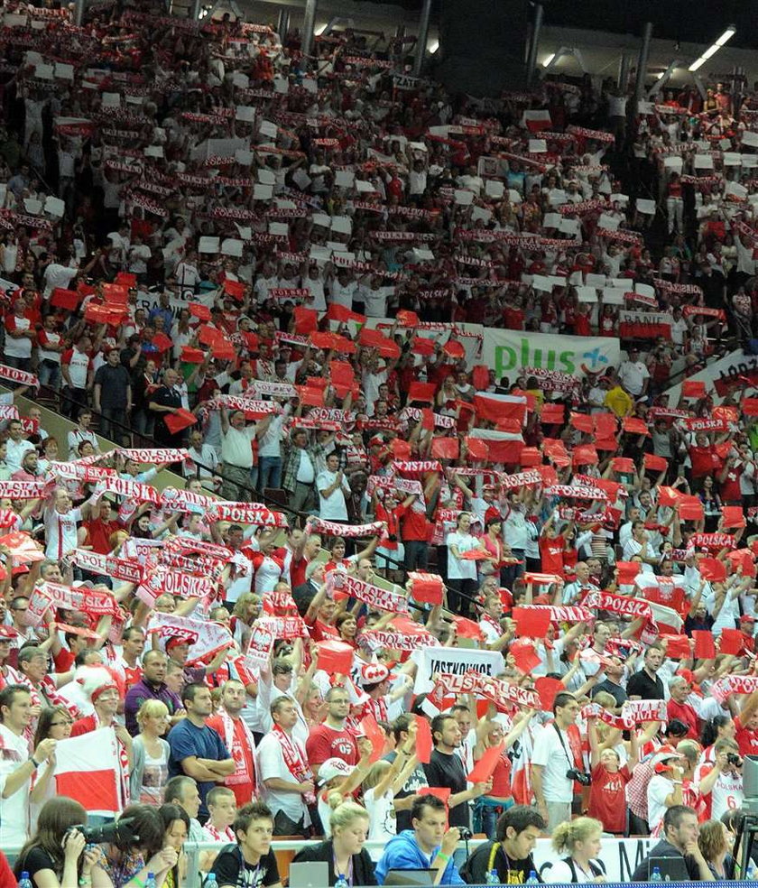 Polscy siatkarze walczą o 2 miliony złotych