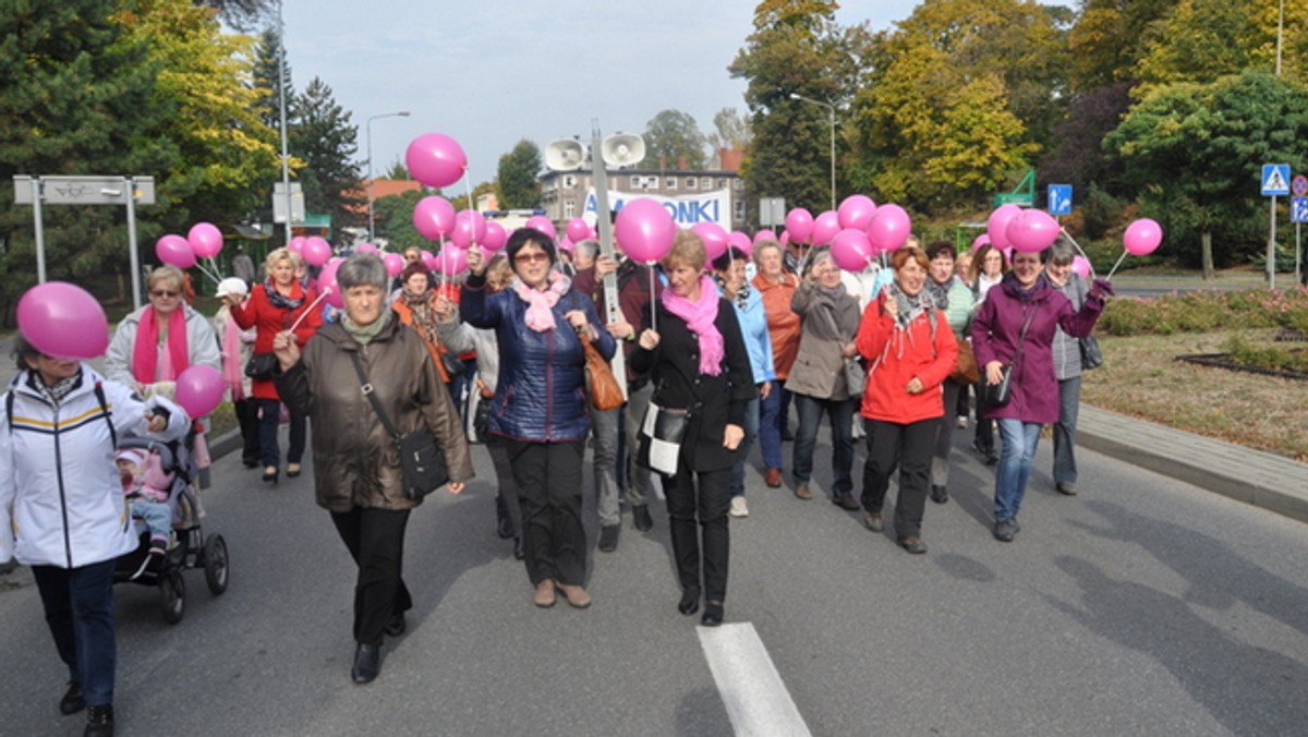 Różowy Marsz Amazonek, sadzenie żonkili w ramach akcji Pola Nadziei, rozmowy na temat psychoonkologii oraz charytatywny maraton rowerów indor cycling – to tylko niektóre z atrakcji lubuskich wczorajszych obchodów Światowego Dnia Walki z Rakiem. - Chciałabym, żebyśmy dziś pokazali solidarność z osobami chorymi, ale także pokazali, że trzeba świadomie chorować – mówiła marszałek Elżbieta Anna Polak.