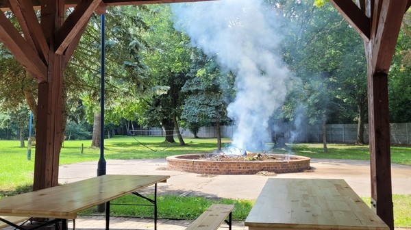 Ogniska można organizować przez całe lato - od poniedziałku do piątku w godz. 16-22, a w weekendy nawet do północy. 