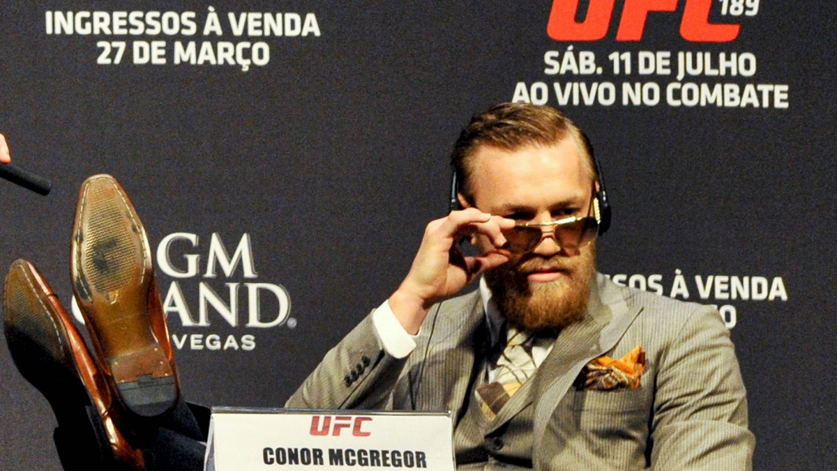 We wtorek wieczorem największa gwiazda organizacji UFC ostatnich kilkunastu miesięcy Irlandczyk Conor McGregor napisał na swoim Twitterze: "Zdecydowałem się zakończyć karierę w młodym wieku. Dzięki za wsparcie. Do zobaczenia". Czy "Notorious" znajdując się na szczycie postanowił zakończyć swoją przygodę ze sportem? A może tylko próbuje nastraszyć UFC, które usunęło go z gali UFC 200?