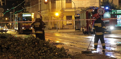 Tragiczny bilans burzy. 1 osoba nie żyje, dwoje dzieci rannych