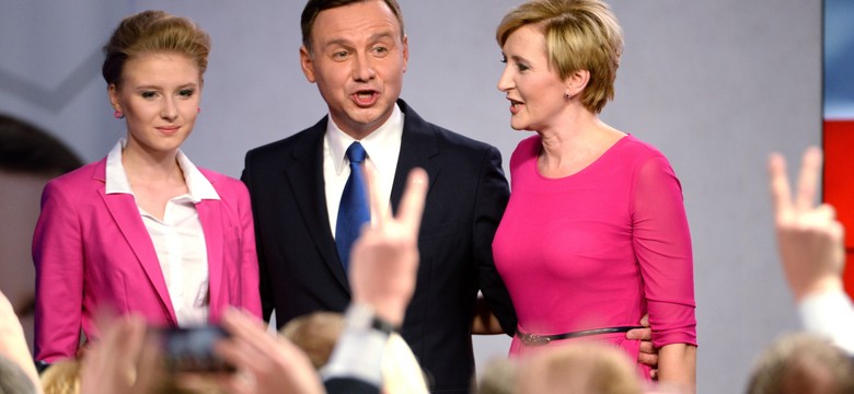 Duda zgadza się na debatę z Komorowskim i puszcza oko do Kukiza