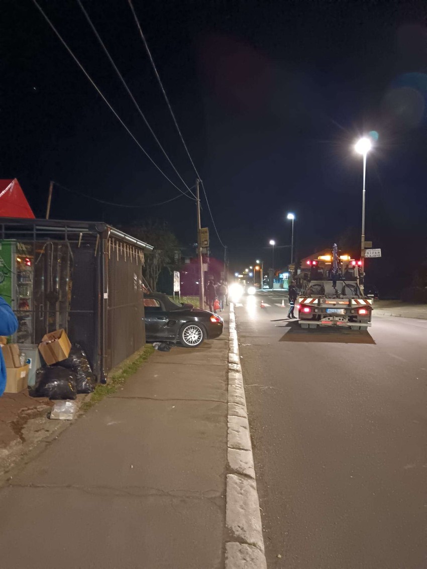 automobil udario u trafiku u Obrenovcu