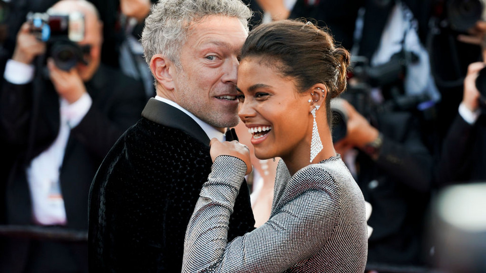 Vincent Cassel i Tina Kunakey