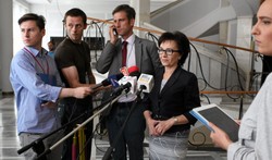 PiS zaprzecza oskarżeniom: Nie ma tajnego porozumienia Zjednoczonej Prawicy