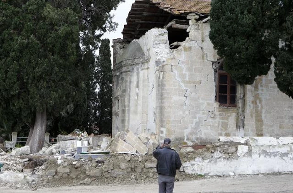 Oštećenja na crkvi u gradiću Liksuri