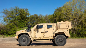  Hybrydowy eJLTV może zostać następcą Humvee