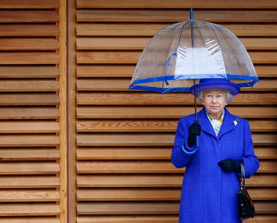 A Királynő mindig maga ügyelt erre. Fotó: Getty Images
