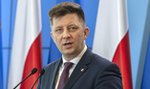 Minister swoje, a politycy swoje. Rząd i posłowie chcą się zaszczepić bez kolejki!