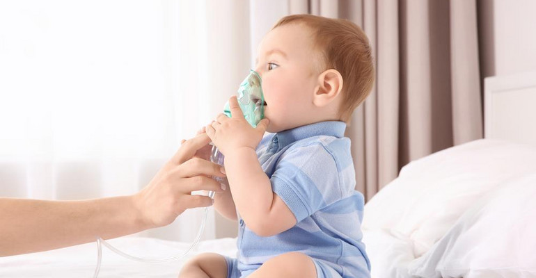 Nebulizator dla dzieci - co to jest, czym różni się od inhalatora oraz jak wybrać najlepszy?