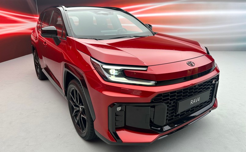 Nowa Toyota już w Polsce. Jest oszczędna, szybka i wygodna. Cena hitem