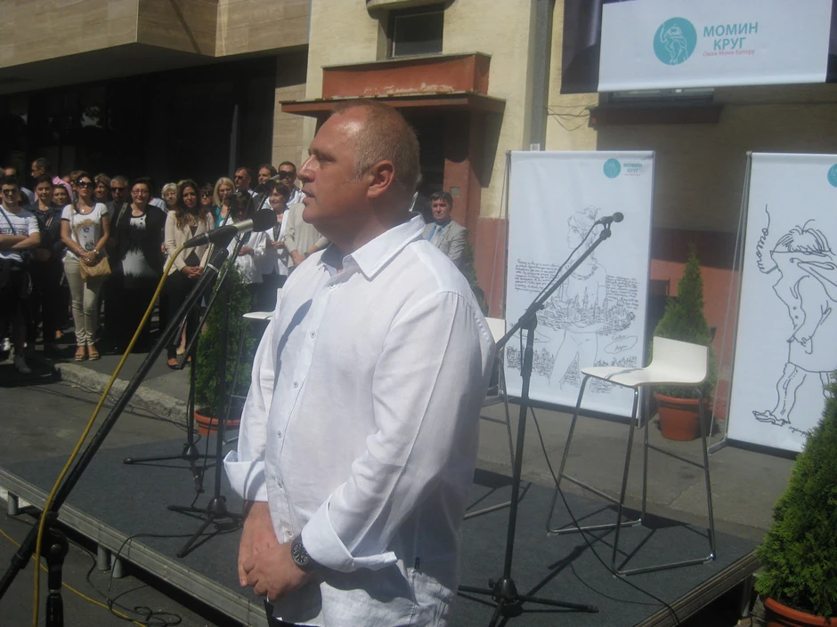 Goran Vesić je kazao da je Momo Kapor bio deo života svih nas