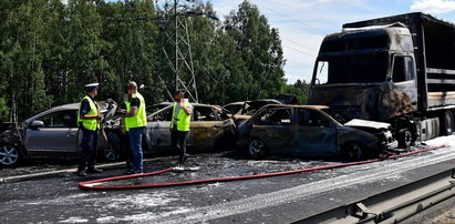 W wypadku zginęło sześć osób, w tym troje dzieci. Kierowca tira wyjdzie z aresztu