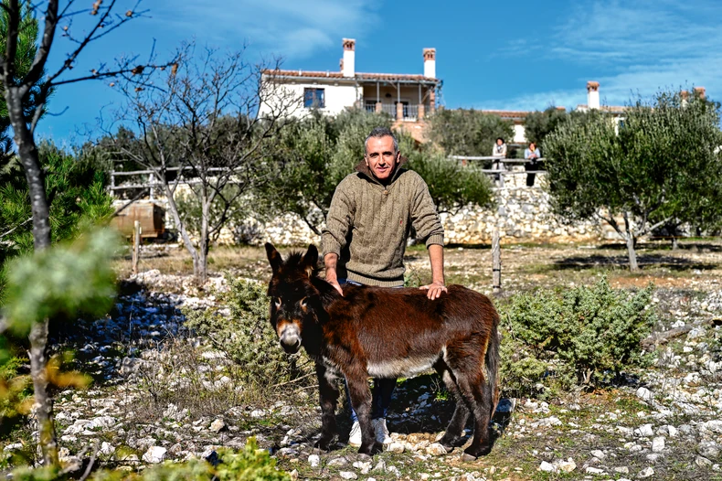 Imaju i dva magarca - Roka i Tea, koje gosti obožavaju
