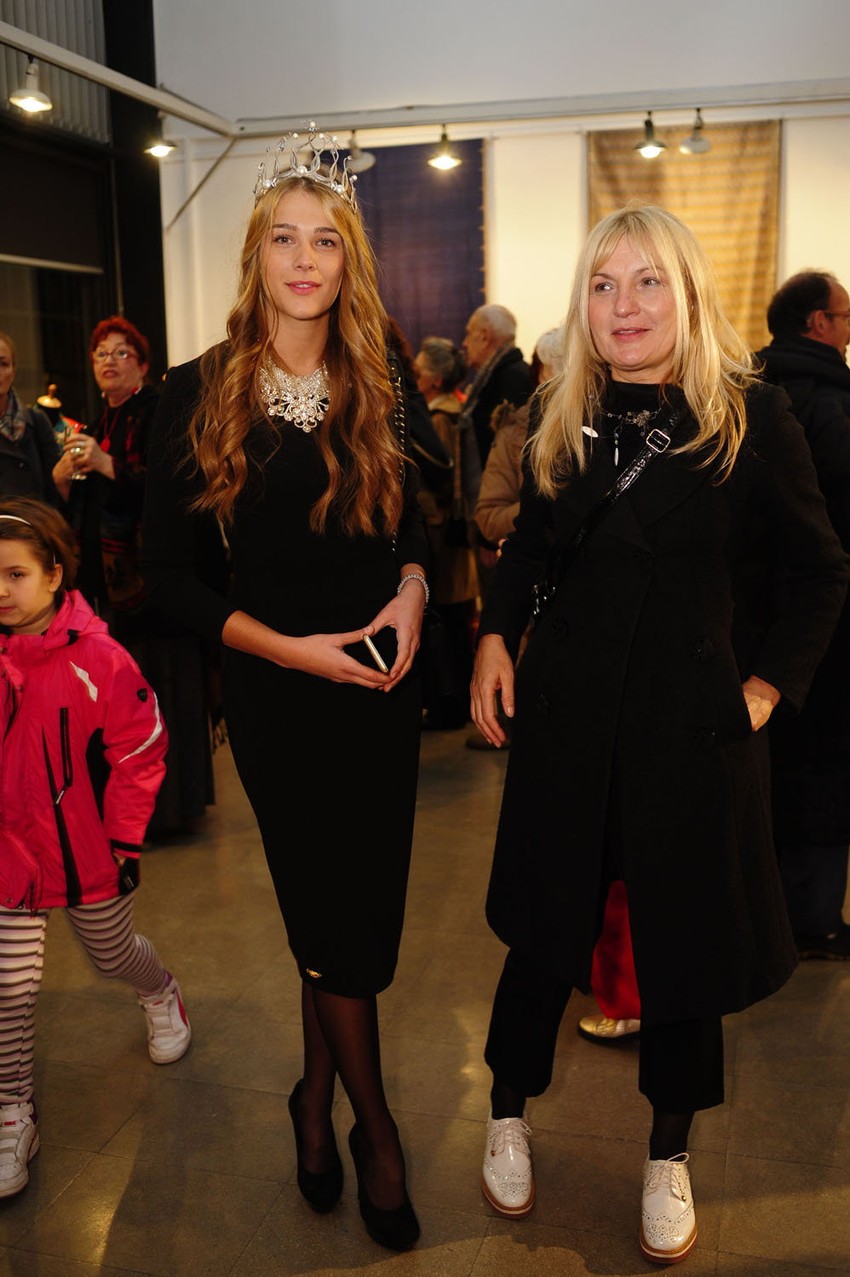 Mis Srbije Marija Ćetković i Vesna Da Vinča posetile su izložbu