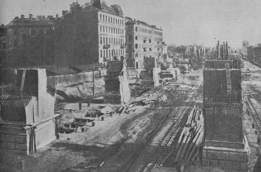 Budowa mostu Poniatowskiego 1911