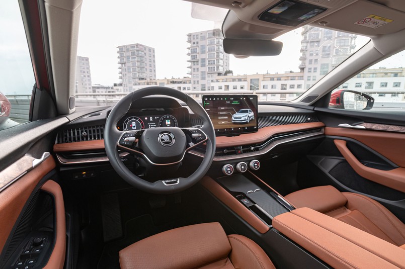 Skoda Superb Liftback 2.0 TDI