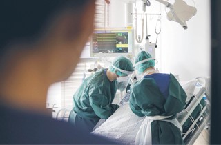 Do 100 tys. zł rekompensaty za śmierć pacjenta, a za uszkodzenie ciała do 200 tys. zł