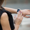 Pięć eleganckich smartwatchy dla kobiet za mniej niż 900 zł