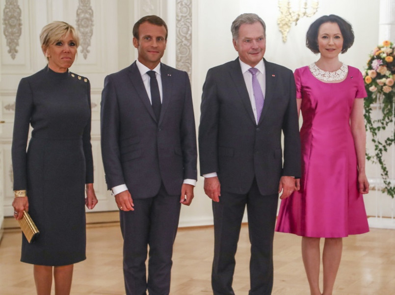 Pary prezydenckie Francji i Finlandii spotkały się dziś w Helsinkach...