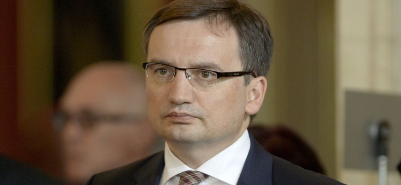 Afera Ziobry, nie rządu. To nie znaczy, że jej skutki nie dotkną PiS [SONDAŻ]