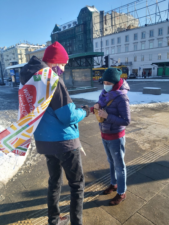 Wolontariusz WOŚP w czasie pandemii. "Przeszedłem dziś 20 km"