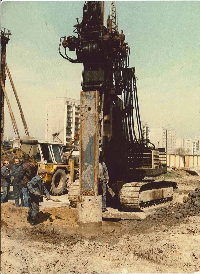 Budowa metra warszawskiego na przełomie lat 80. i 90. ubiegłego wieku