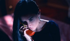 61-letnia Demi Moore nago w nowym filmie. Owacje na stojąco w Cannes