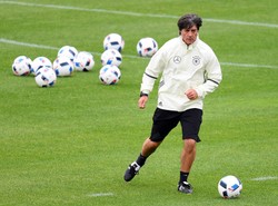 Joachim Loew: Polacy są niezwykle groźni. Są lepszą drużyna od Ukrainy, bo Nawałka ma dobrych piłkarzy