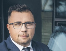 Grzegorczyk: Musimy zawiesić realizację strategii [WYWIAD NPBP]