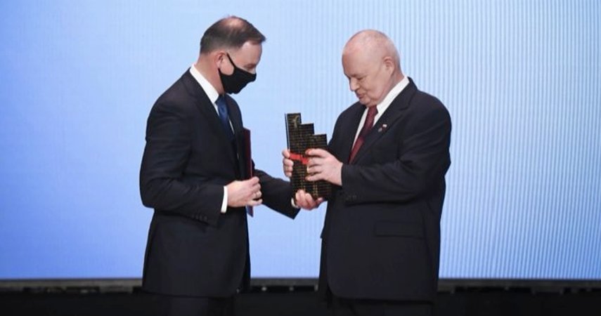 El presidente del Banco Nacional de Polonia recibió un premio especial del presidente