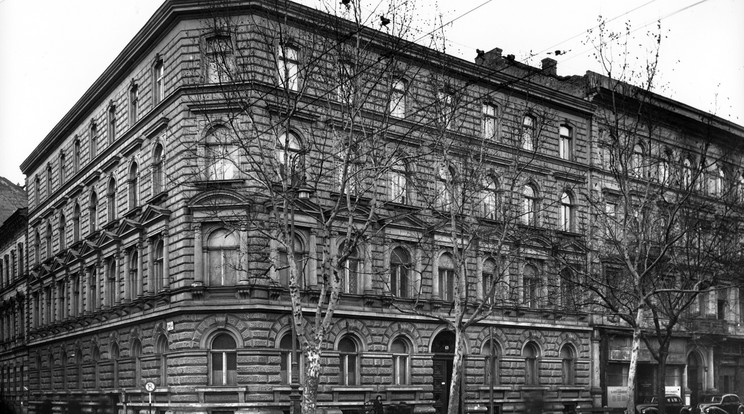 Az egykori "ÁVÓ", azaz az Államvédelmi Hatóság Andrássy úti épületében szervezték be PE-2 fedőnevű ügynököt  Fotó: Fővárosi Tanács-Budapest Főváros Levéltára Városrendezési és Építészeti Osztál