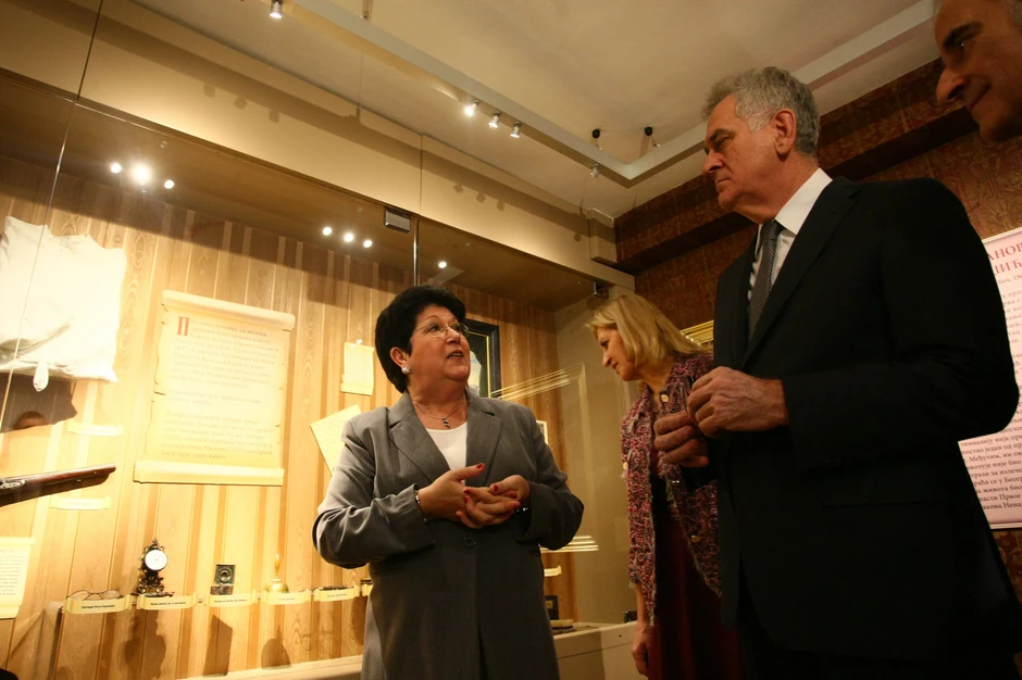 Tomislav Nikolić u Muzeju Vuka i Dositeja