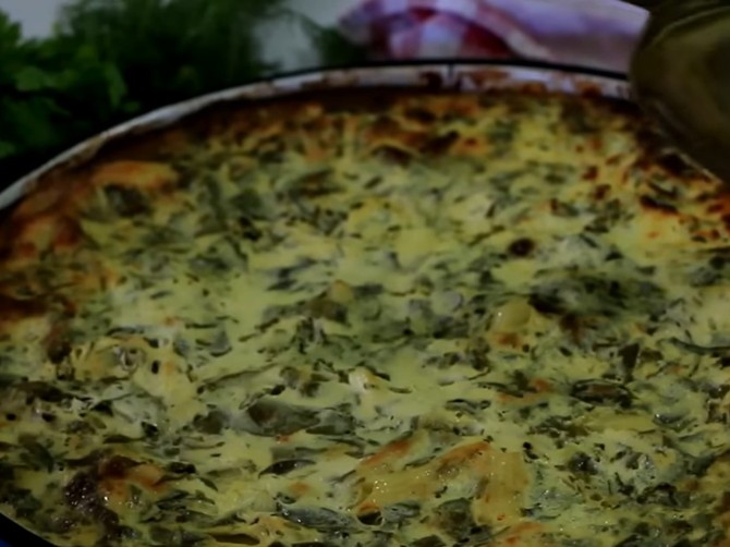 Makaroni sa spanećem i jogurtom