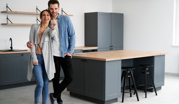 envato elements - mladenci - by gpointstudio