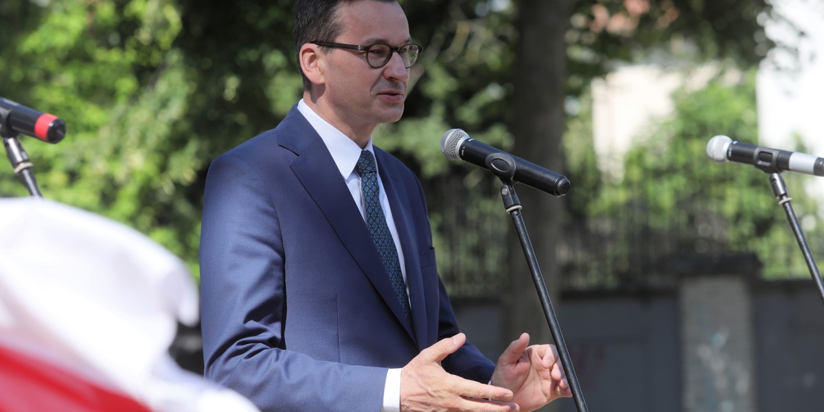 Premier Mateusz Morawiecki zapewnia, że Polska przejdzie suchą stopą przez kryzys gospodarczy wywołany pandemią. 