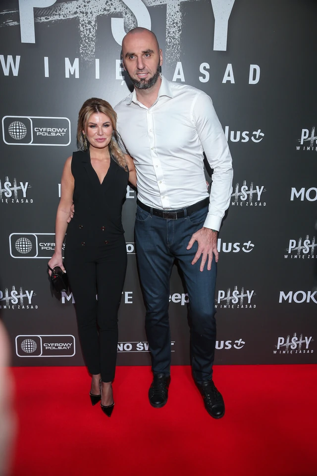 Marcin Gortat Z Ukochana Na Premierze Filmu Psy 3 W Imie Zasad Sport