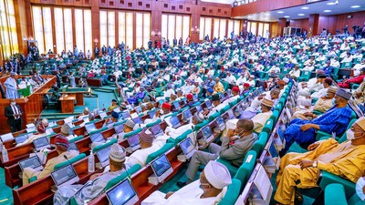 Ohanaeze asks Igbo lawmakers to apply discretion in voting NASS leaders.  [twitter/@NigeriaGov]