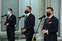Złośliwości Tarczyńskiego na konferencji. Dziennikarz odpowiada politykowi