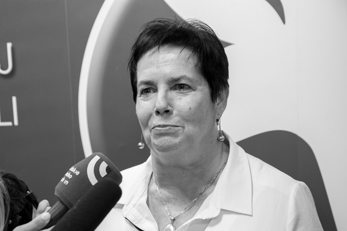 Profesor Elżbieta Starosławska